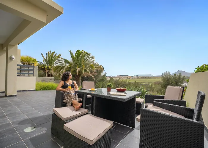 Rosa By Your Key Holiday home Porto Santo